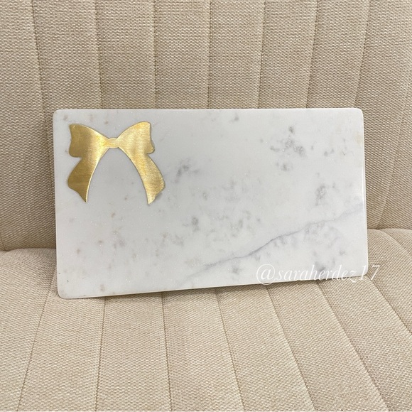 NEW Marble Tray Charcuterie Cutting Board with Gold Bow Accent - Picture 2 of 5